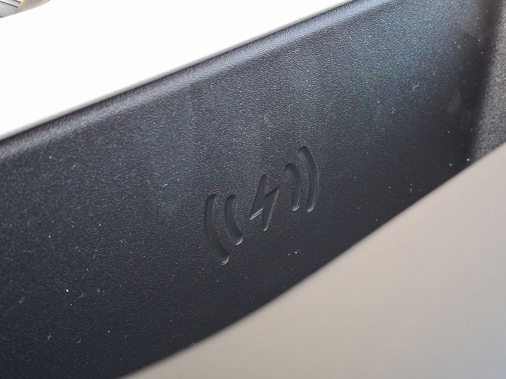 2025 Land Rover Defender S - Photo 16