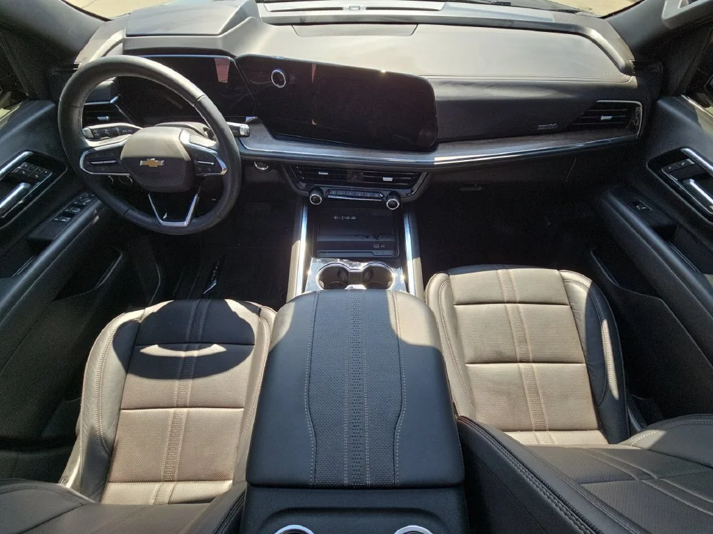 Used 2025 Dark Ash Metallic Chevrolet High Country image 21