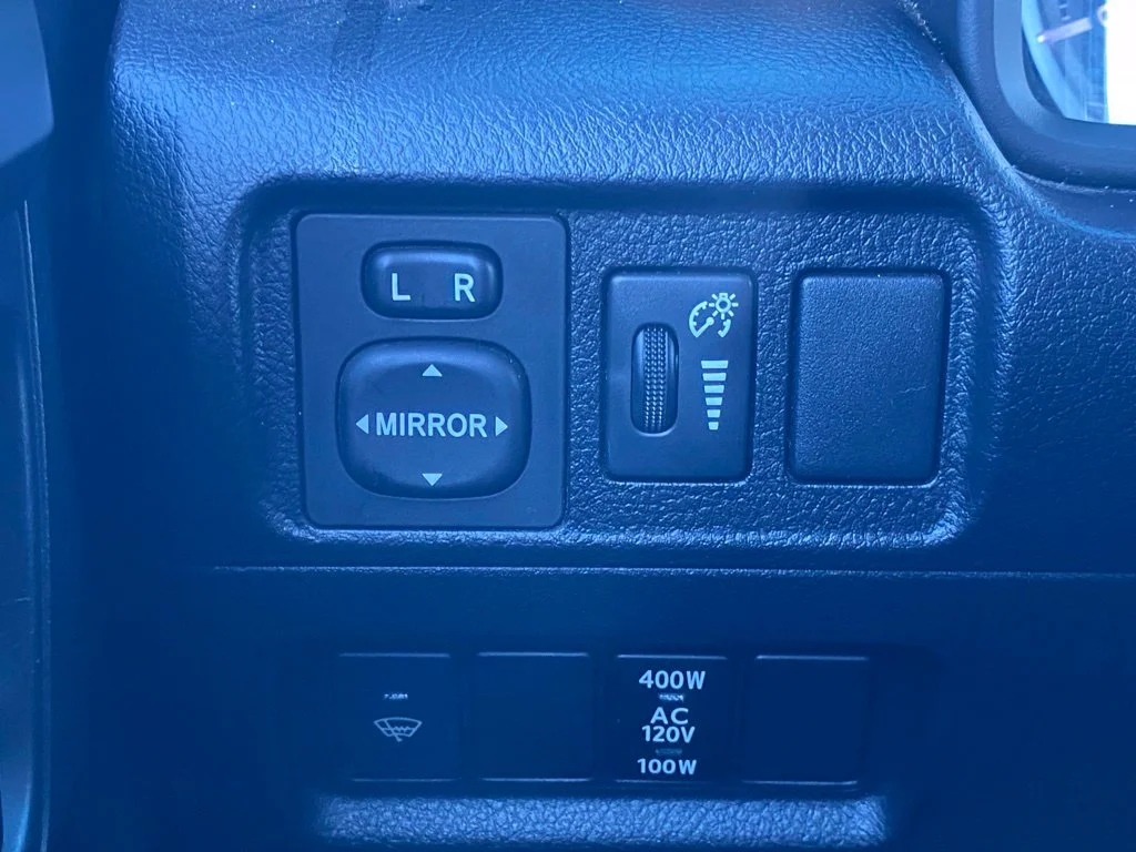 Used 2016 Gray Toyota SR5 image 23