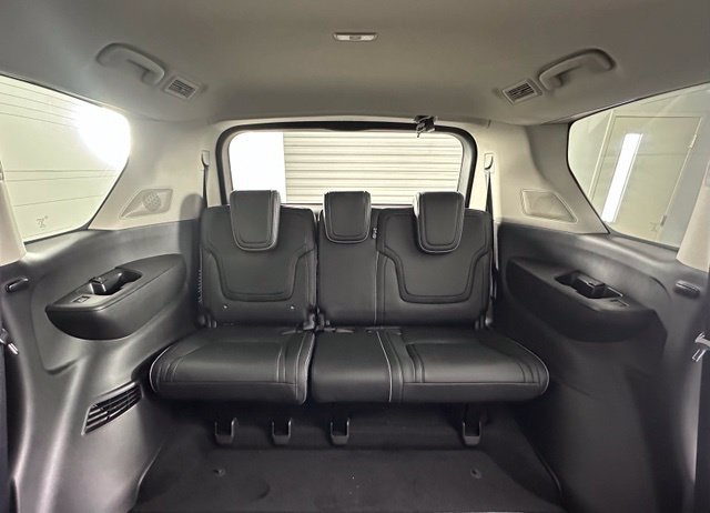 New 2027 Silver INFINITI LUXE image 23