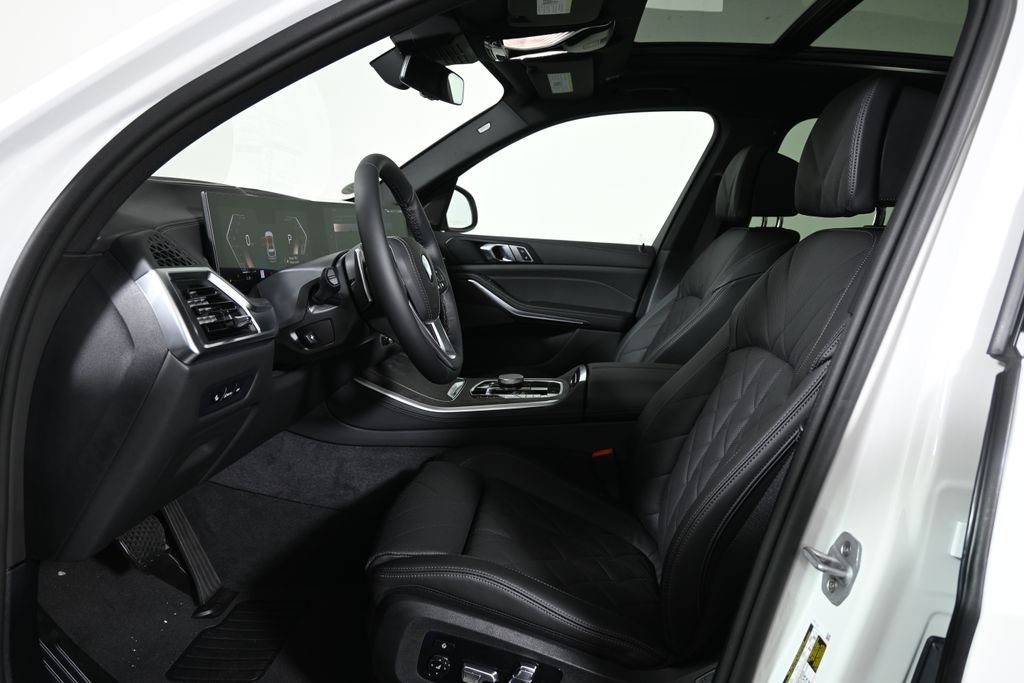 New 2026 Alpine White BMW xDrive40i image 3