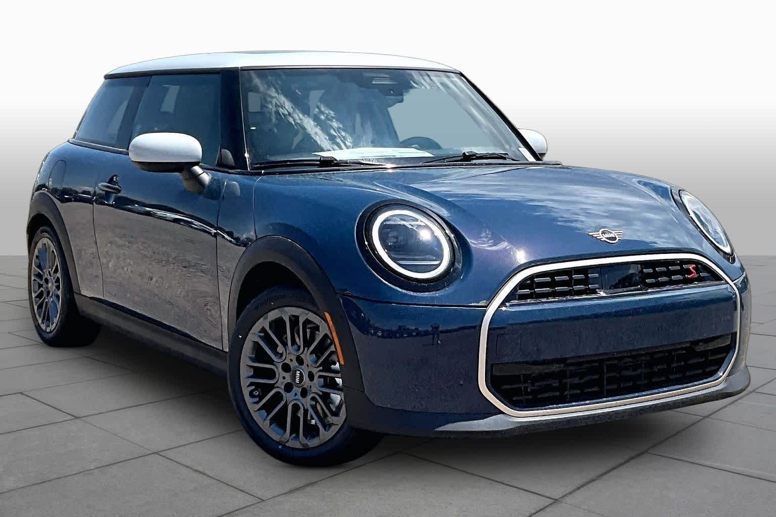 New 2026 Indigo Sunset Blue Metallic MINI Signature Plus image 2