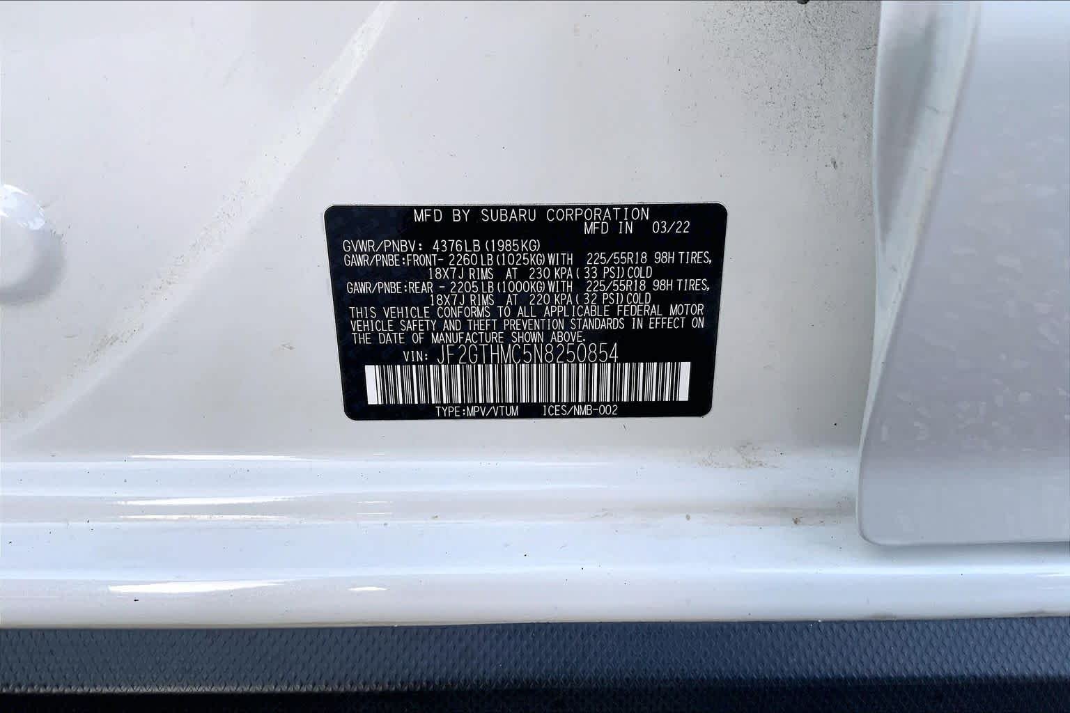 Used 2022 Crystal White Pearl Subaru Limited image 31