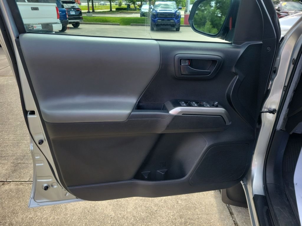 Used 2023 Silver Toyota SR5 image 12