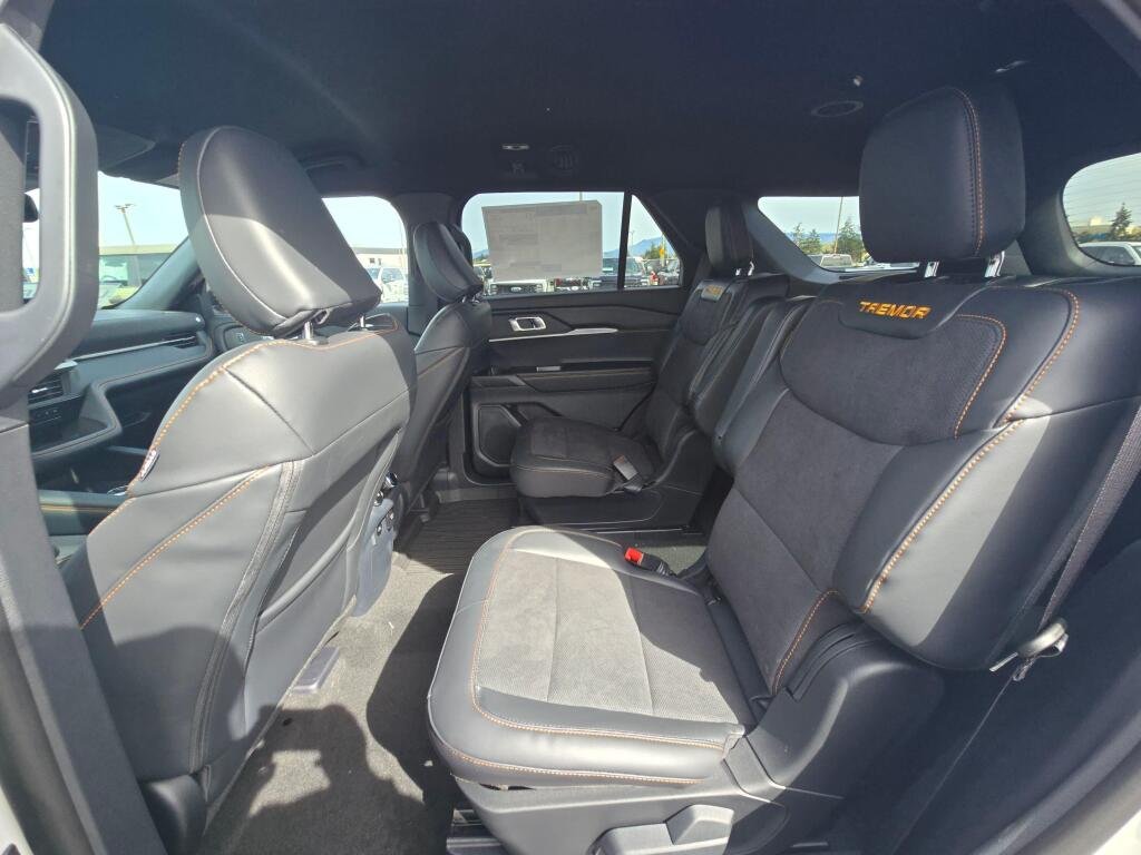 New 2026 Star White Metallic Tri-Coat Ford Tremor® image 13