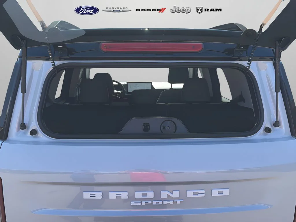 New 2026 Space White Metallic Ford Badlands® image 34