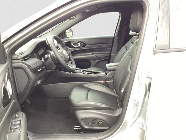 New 2026 Silver Jeep LIMITED ALTITUDE 4X4 image 10