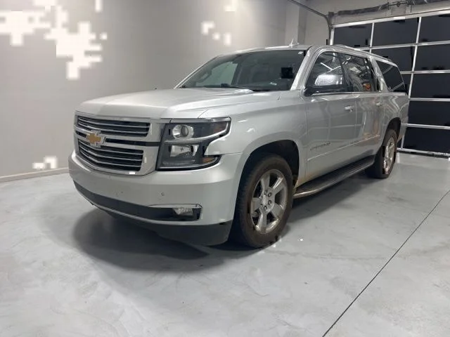 Used 2020 Silver Chevrolet Premier image 2