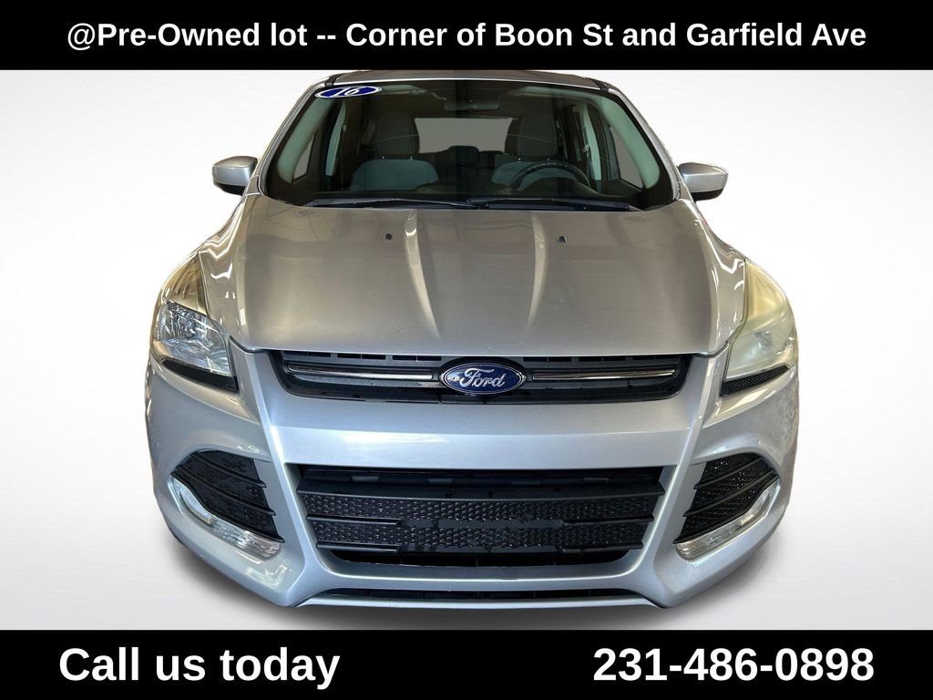 Used 2016 Silver Ford SE image 8