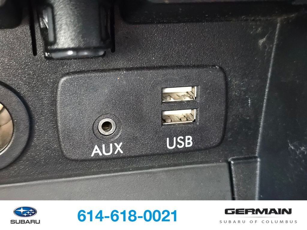 Used 2018 Blue Subaru 2.5i Premium image 33