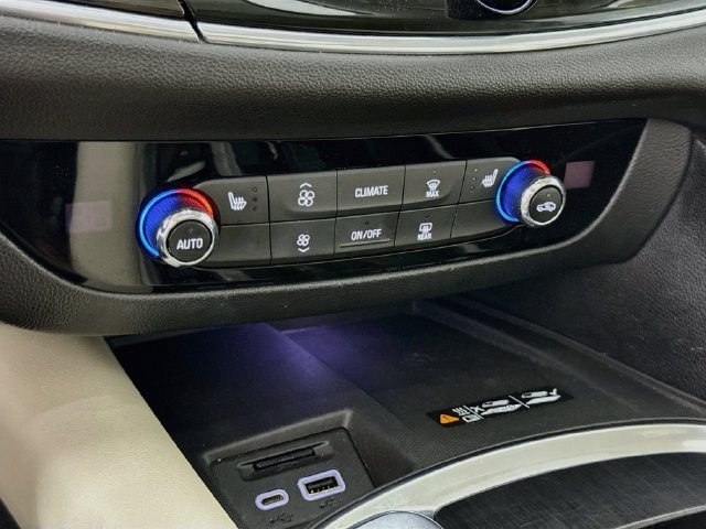 Used 2022 Blue Buick Essence image 15