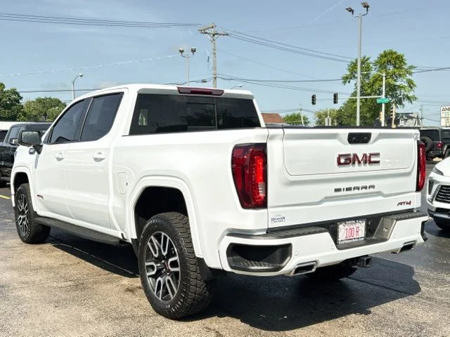 Used 2022 White GMC AT4 image 7