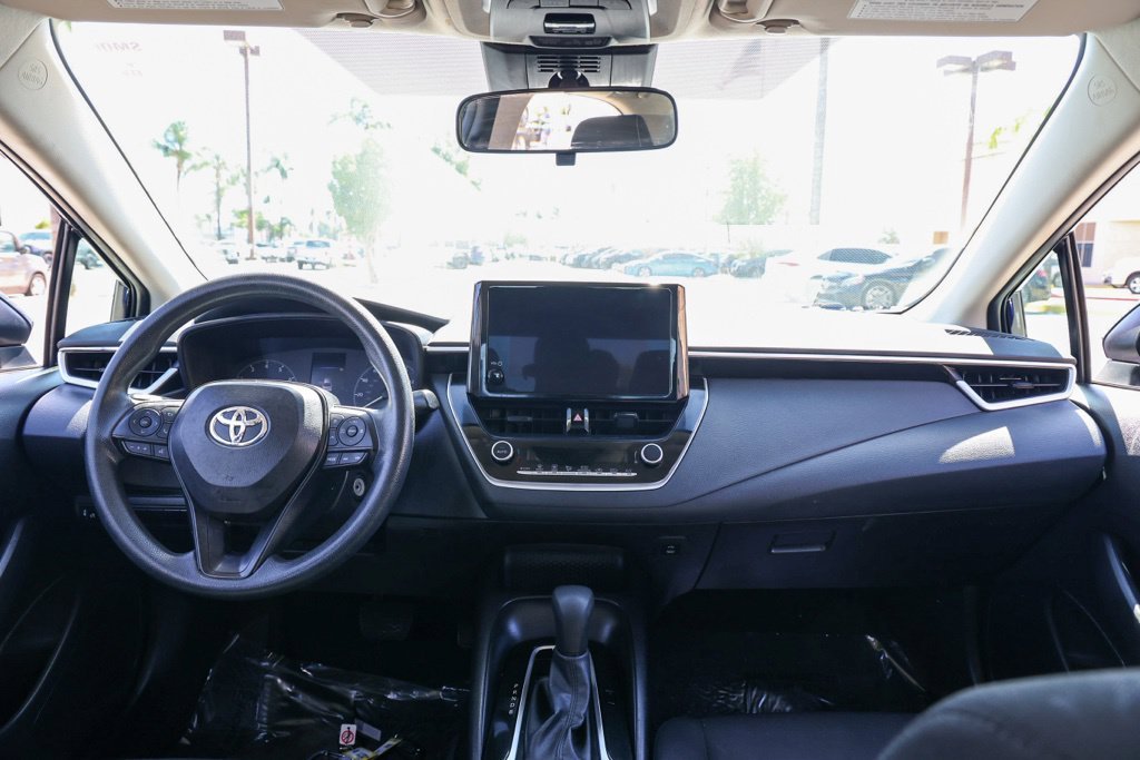 Used 2025  Toyota LE image 21