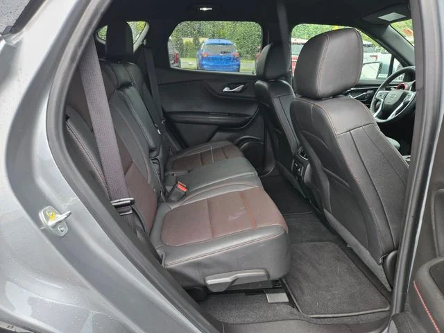 Used 2025 Gray Chevrolet RS image 20