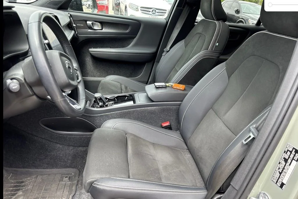 Used 2023 Green Volvo Ultimate image 5