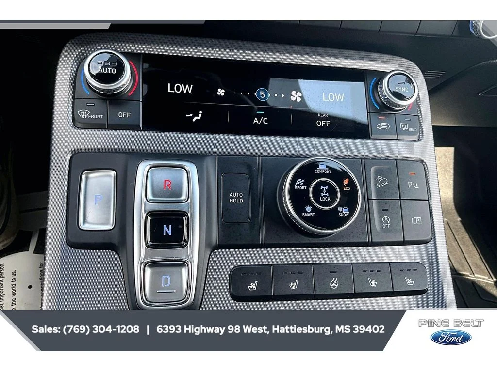 Used 2024 Sierra Burgundy Hyundai Calligraphy image 22