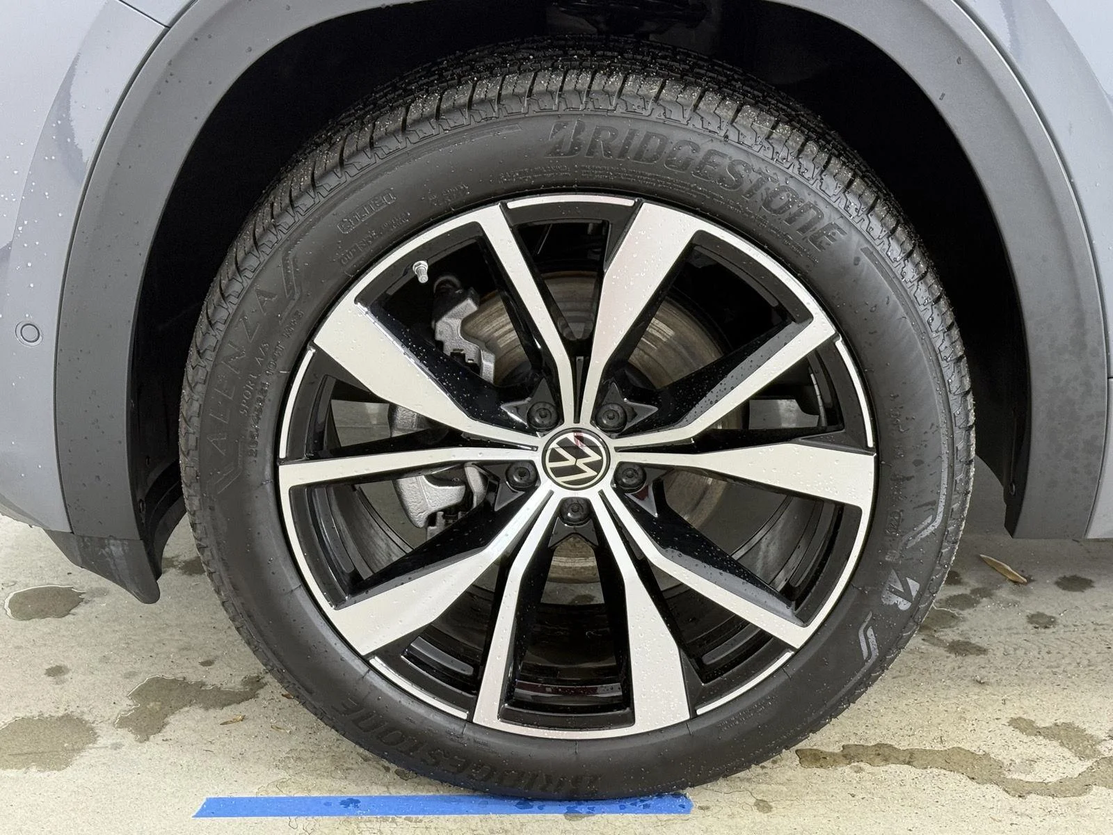 New 2026 Pure Gray Volkswagen 2.0T SEL Premium R-Line image 10