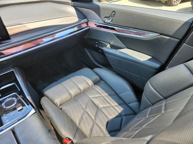 Certified Used 2023 Black BMW xDrive60 image 15
