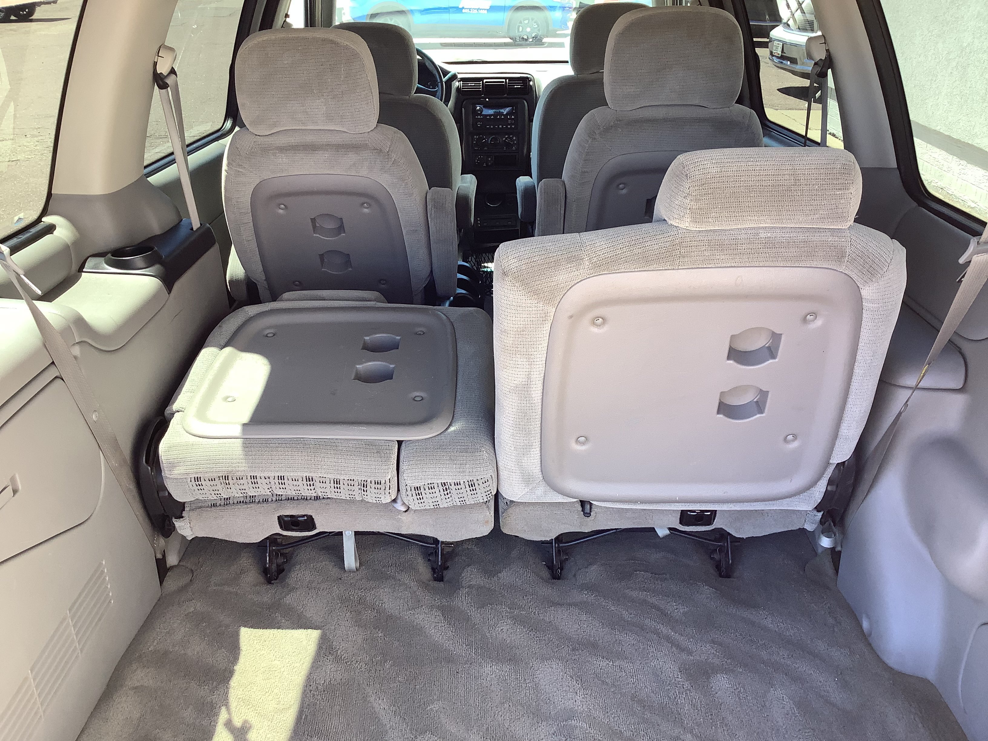 Used 2004 Silver Chevrolet LT image 7
