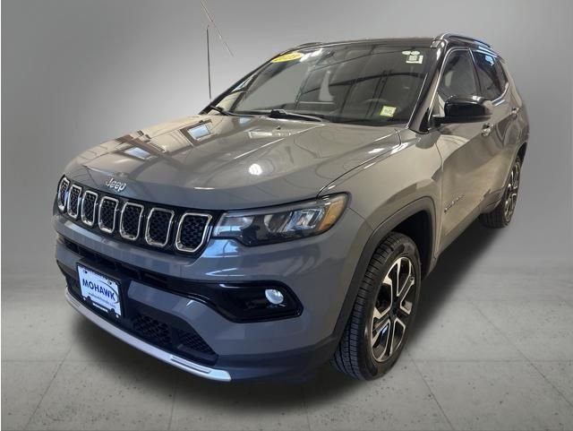 2023 Jeep Compass Limited 4X4's photo