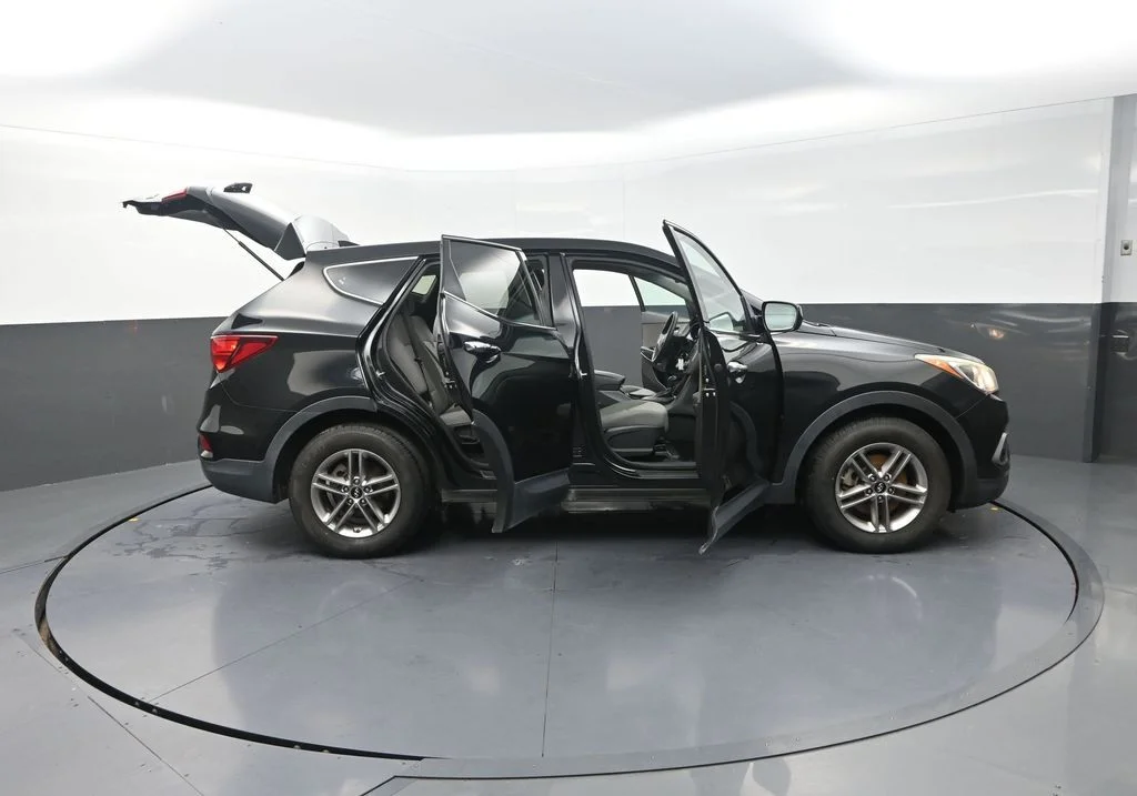 Used 2017 Black Hyundai 2.4 Base image 36