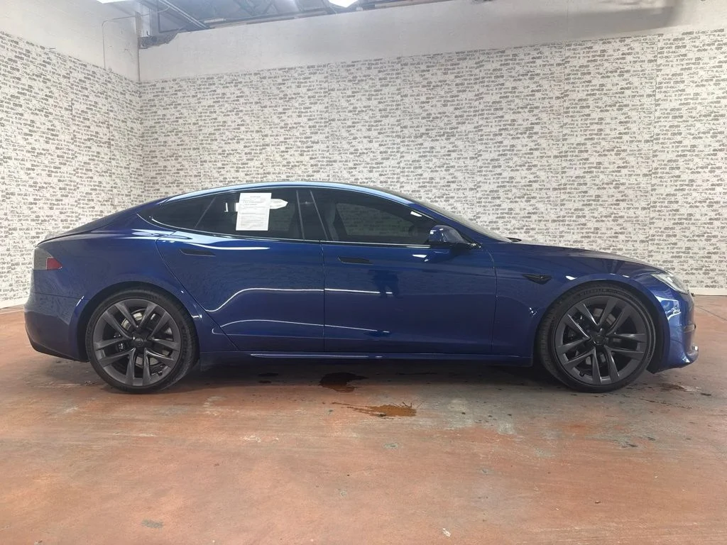 Used 2021 Deep Blue Metallic Tesla Plaid image 8