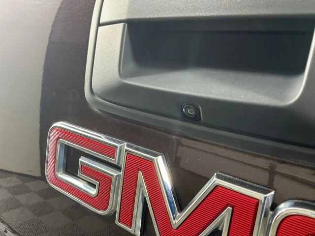 Used 2016  GMC SLE image 8