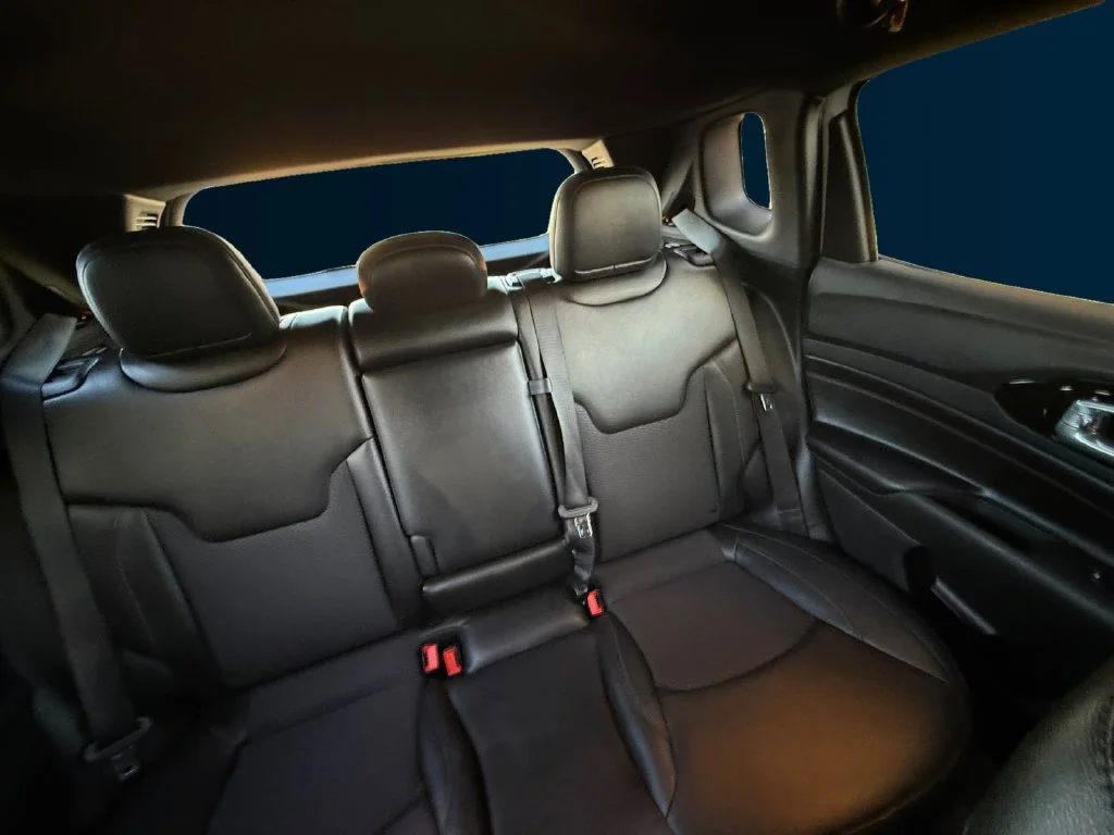 Used 2025 White Jeep Trailhawk image 18