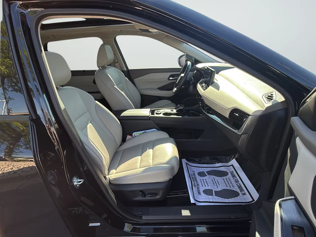 Used 2024 Black Nissan SL image 12
