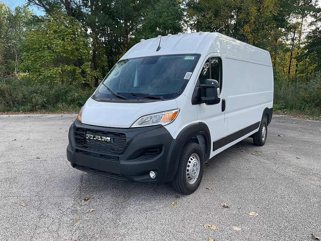 New 2027 Bright White Clearcoat RAM Tradesman image 3