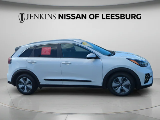 Used 2020 White Kia LX image 2