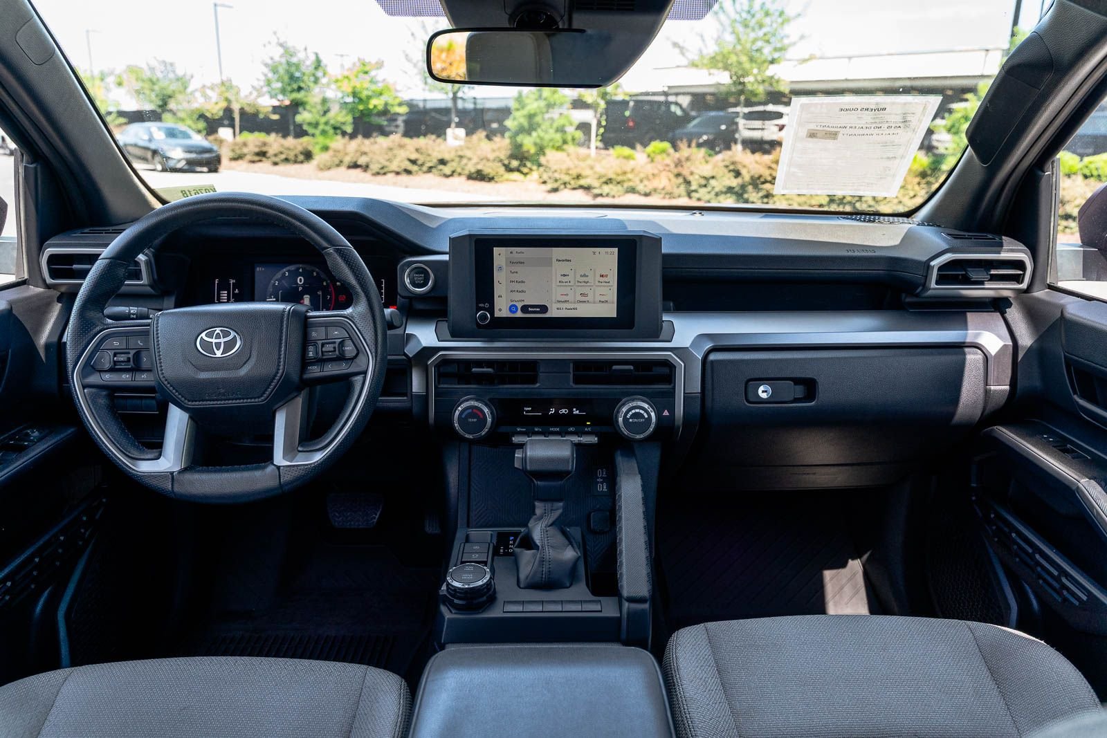 Used 2025  Toyota SR5 image 25