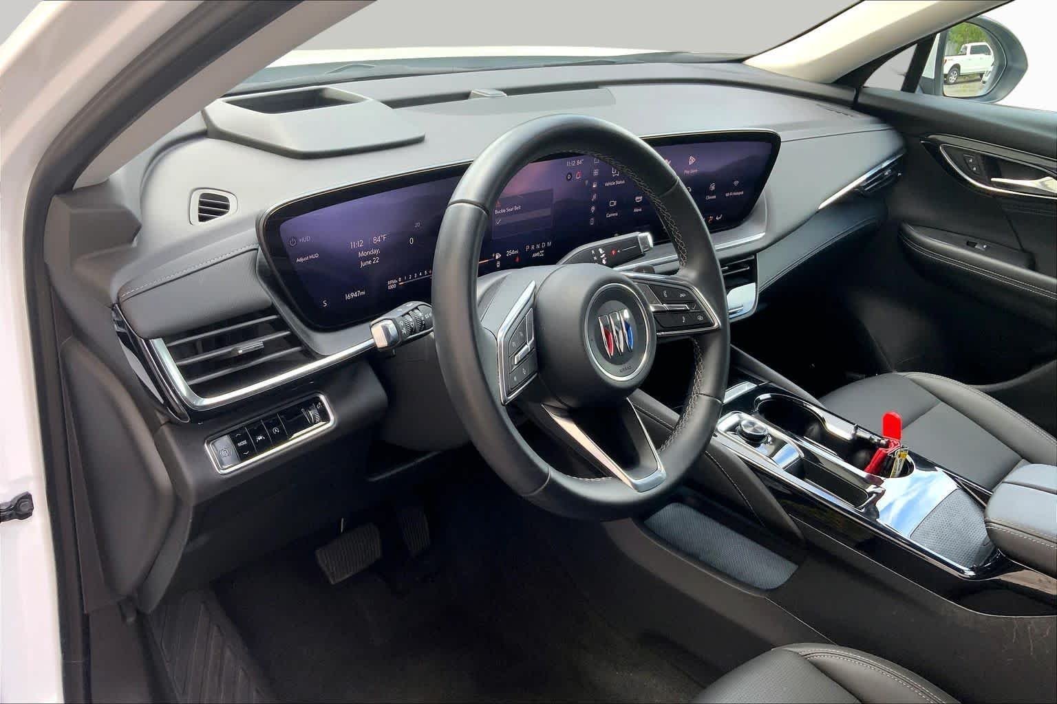 Used 2025 Summit White Buick Preferred image 17