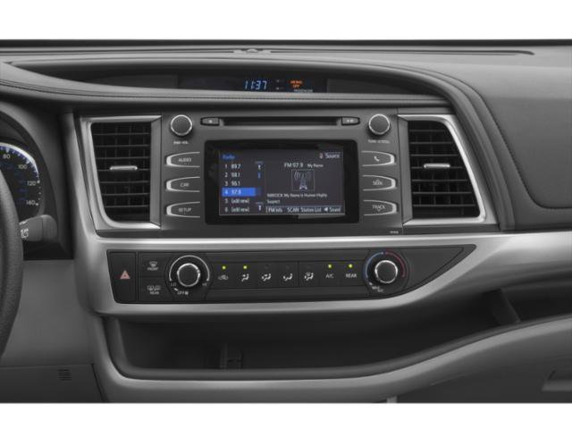 2019 Toyota Highlander LE - Photo 9