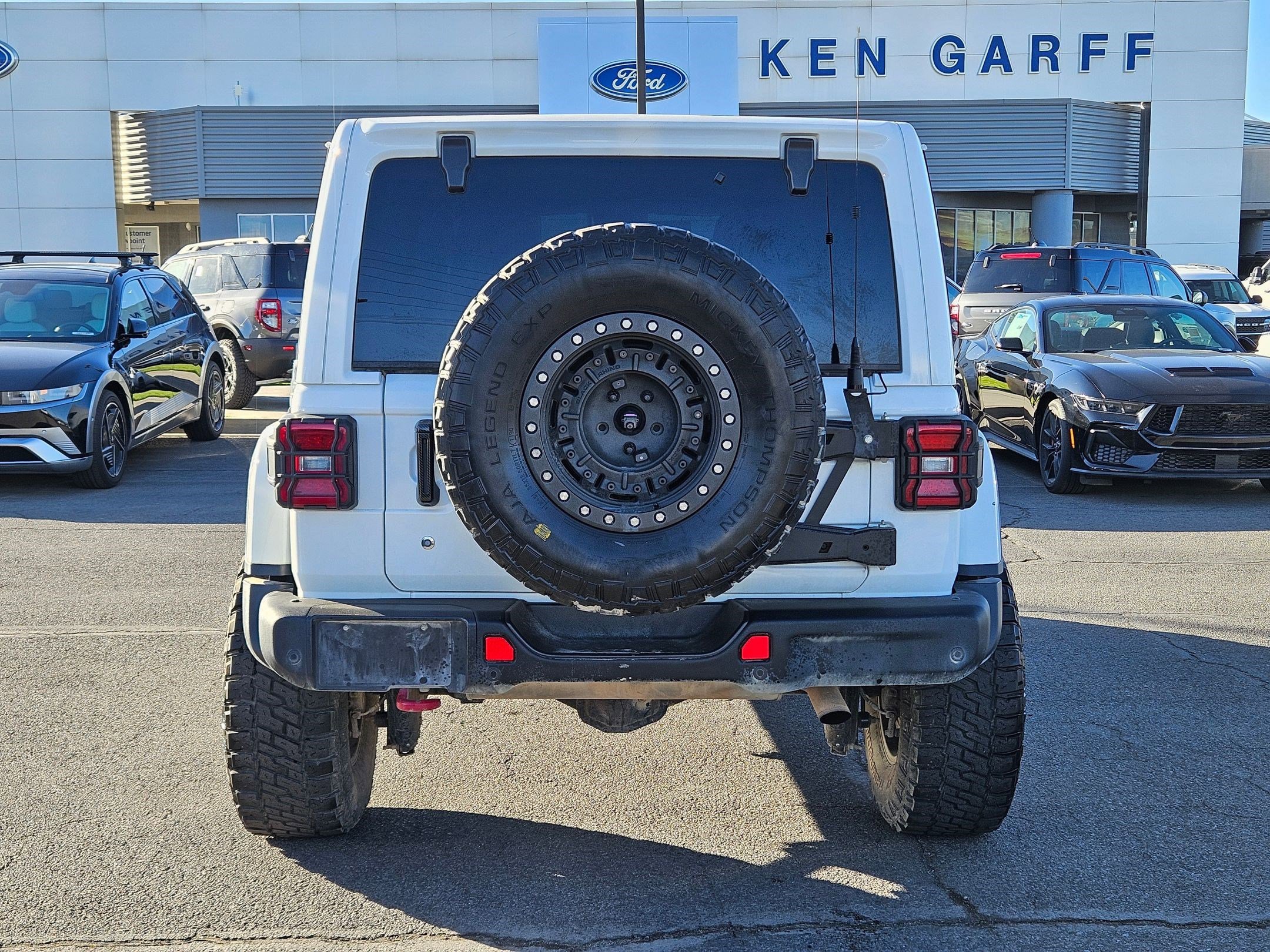 Used 2019 Bright White Clearcoat Jeep Rubicon image 4