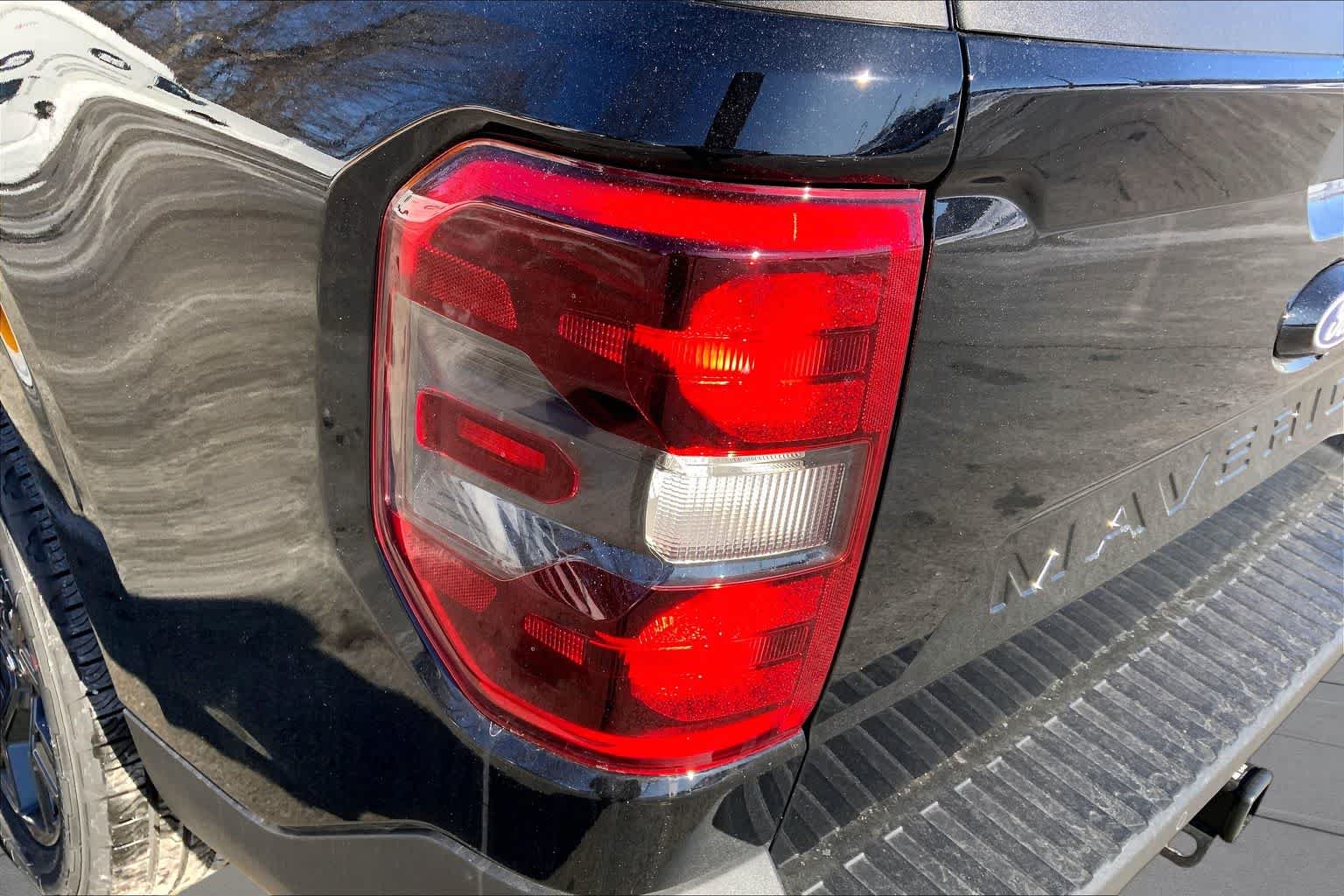 New 2026 Shadow Black Ford XLT image 5