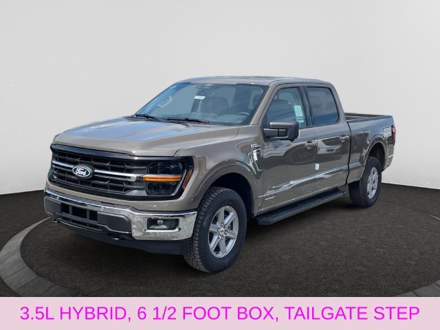 New 2026 Gray Ford XLT image 1