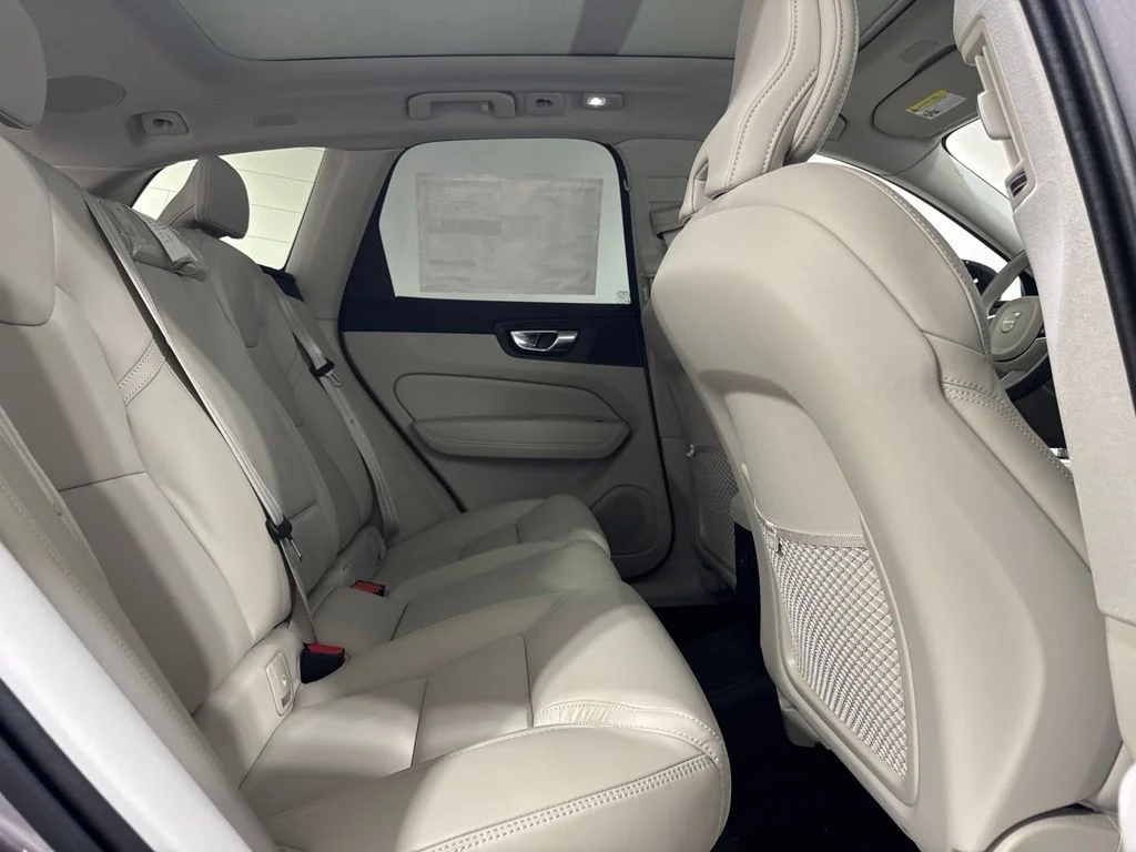 New 2026 Aurora Blue Volvo T8 Ultra image 25