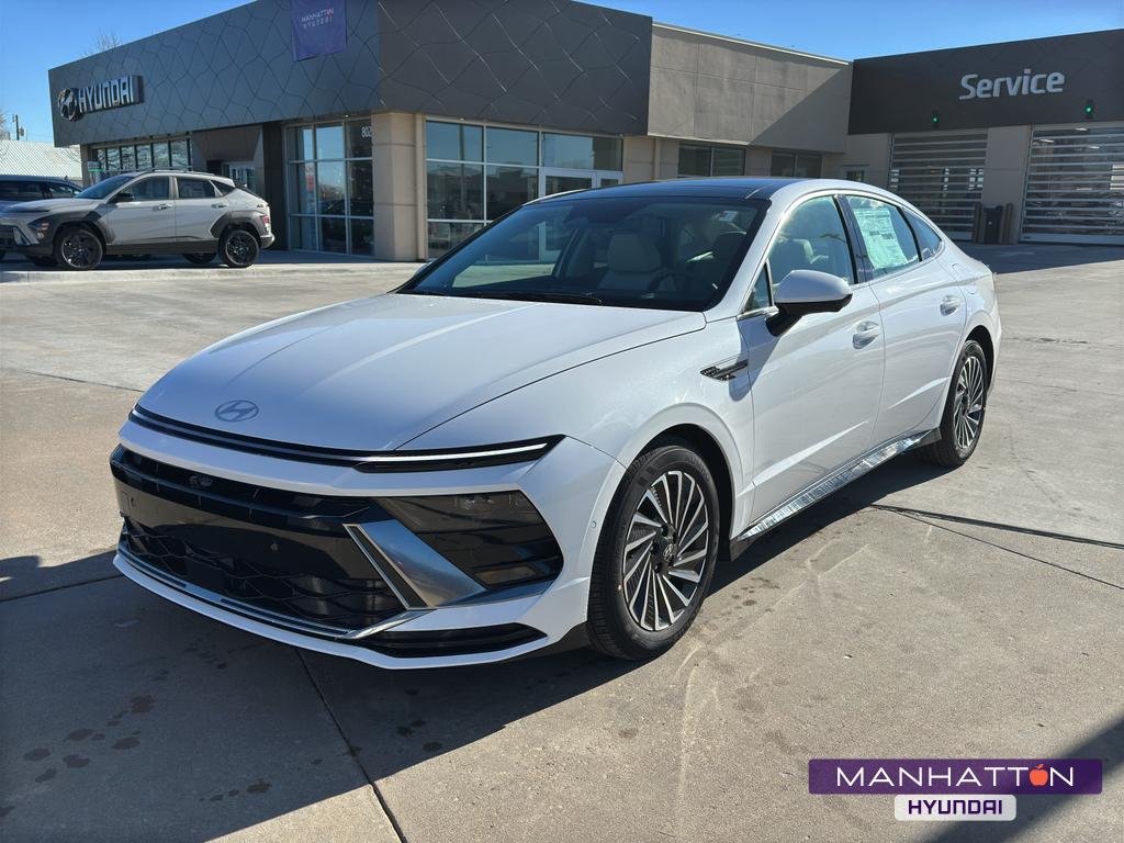 2026 Hyundai Sonata Limited's photo