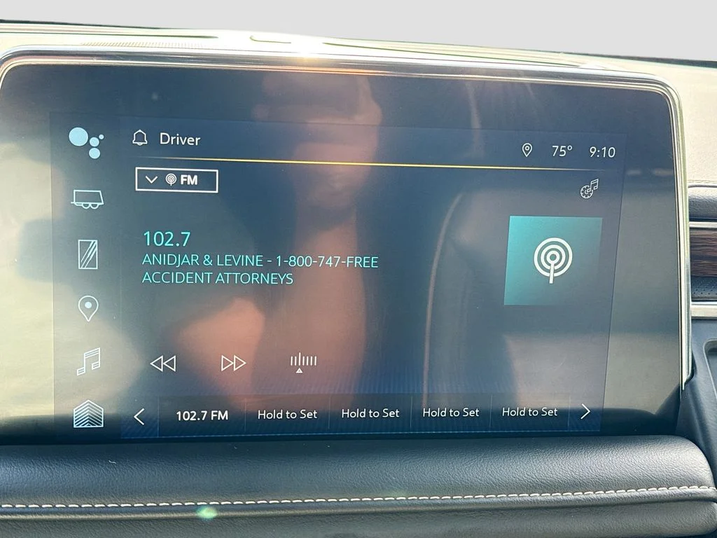 Used 2024 Green Chevrolet Premier image 16