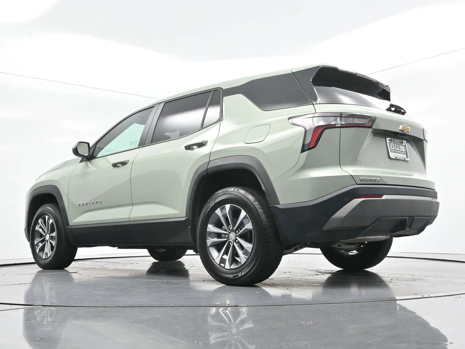 Used 2025 Cacti Green Chevrolet LT image 45