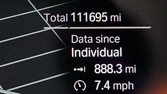 Used 2020 Gray BMW sDrive40i image 11