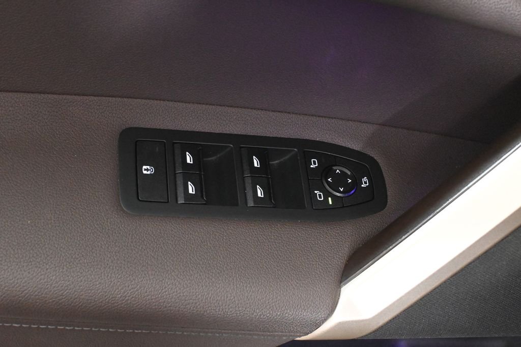 Certified Used 2024 Black Sapphire Metallic BMW xDrive50 image 23