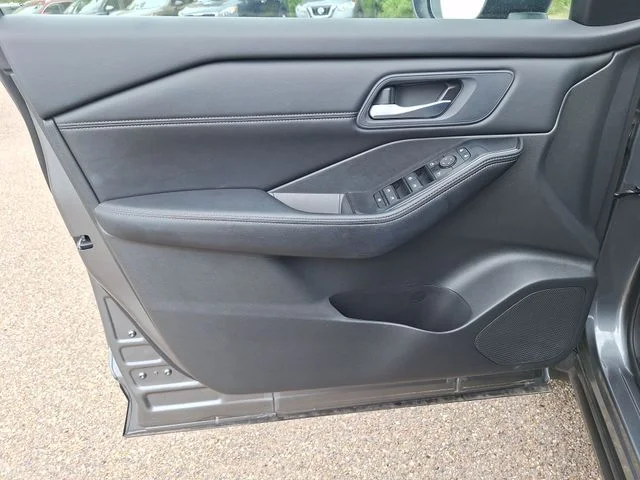 Used 2024 Gray Nissan SV image 11