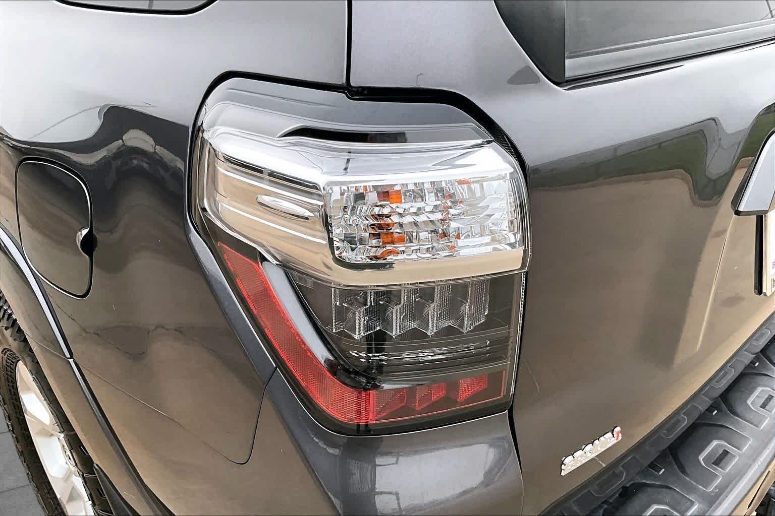 Used 2021 Magnetic Gray Metallic Toyota SR5 Premium image 27