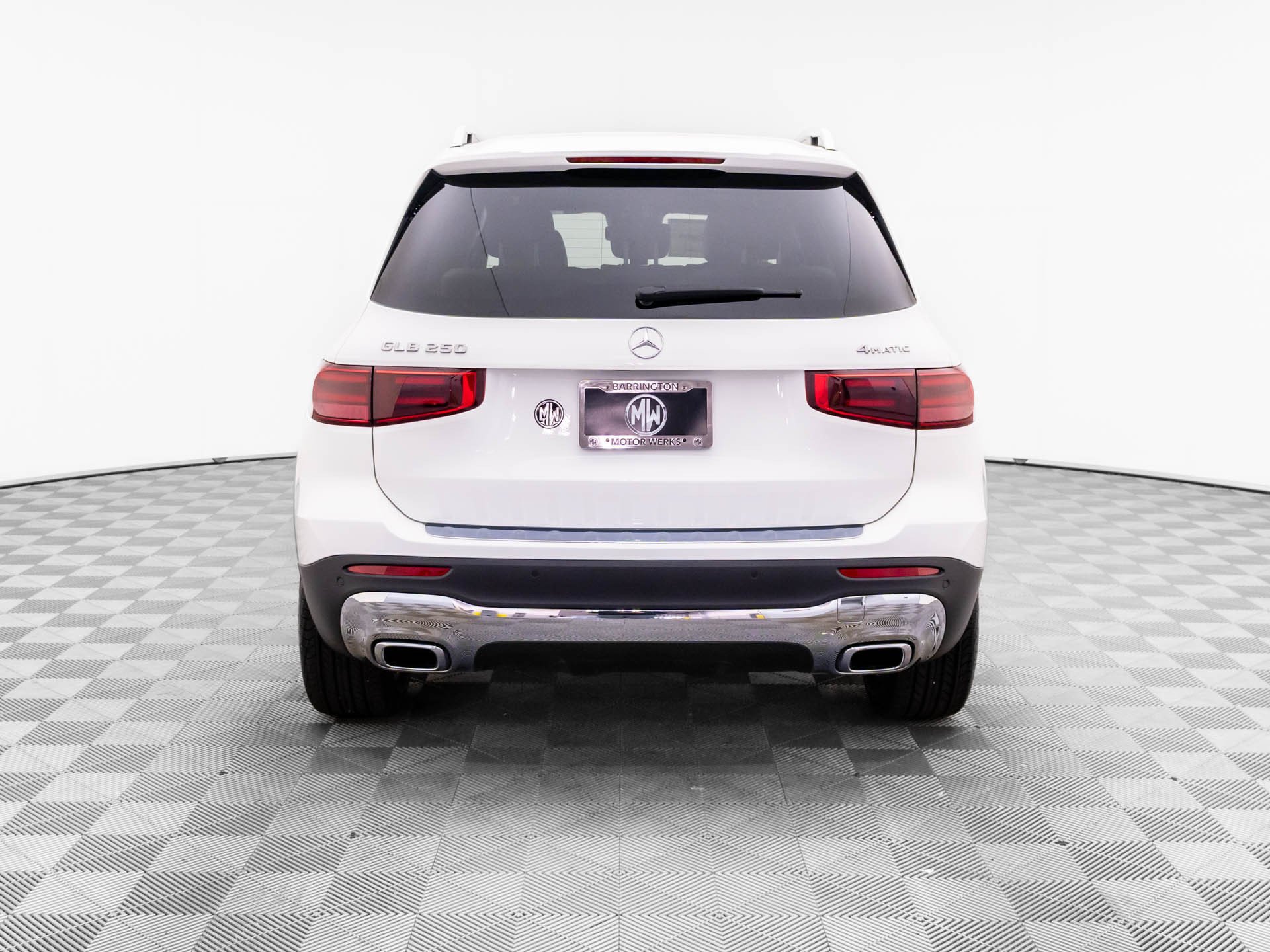 New 2026 White Mercedes-Benz GLB 250 image 45