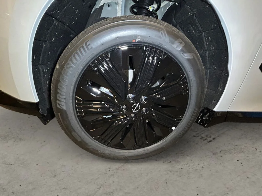 New 2027 Everest White Pearl Tricoat Nissan SL image 14