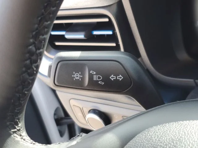 New 2026 Oxford White Ford XLT image 28