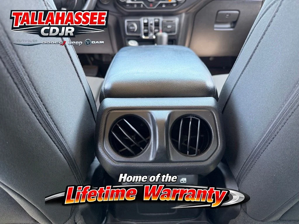 Used 2022 Green Clearcoat Jeep Sport image 27