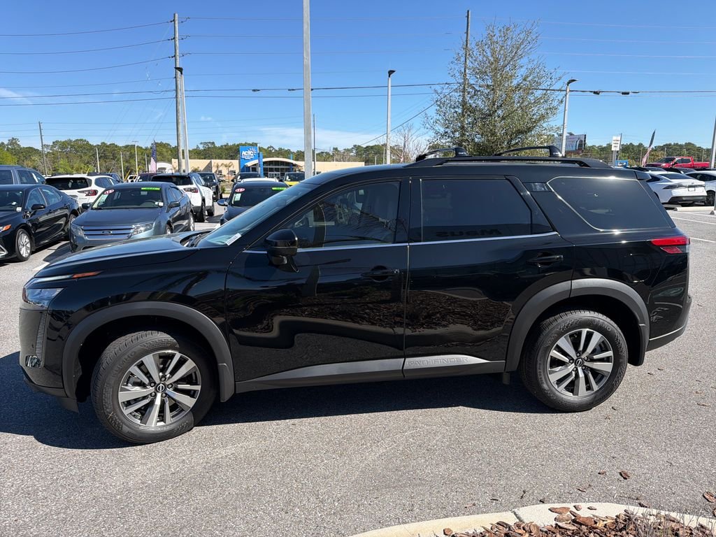 New 2026 Nissan Pathfinder SL 4D Sport Utility